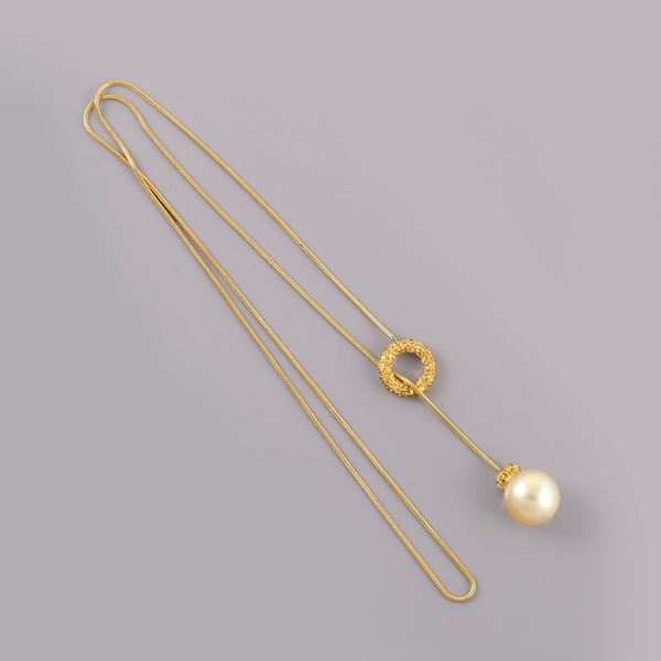 * 18KT GOLD, CULTURED PEARL AND YELLOW SAPPHIRES SAUTOIR