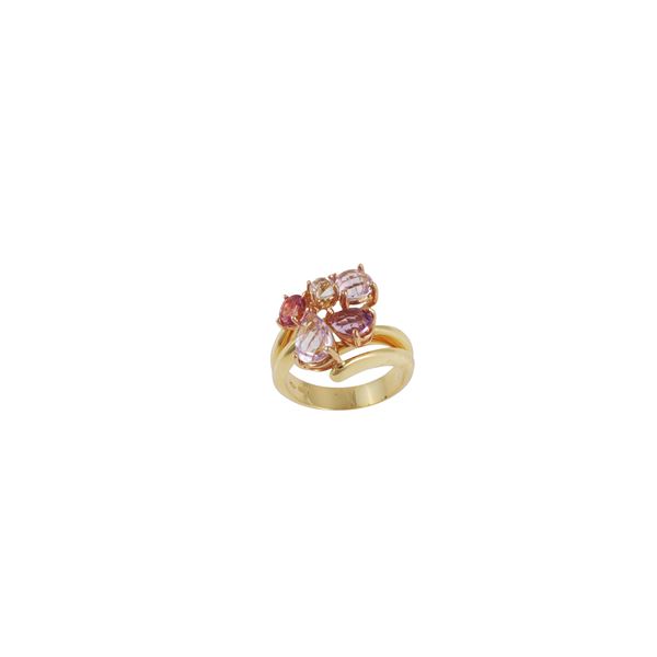 * 18KT GOLD, AMETHYST AND QUARTZ RING