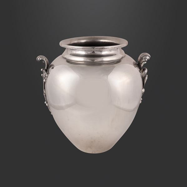 800 SILVER VASE