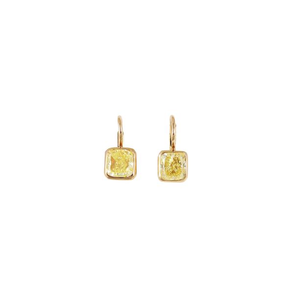 18KT GOLD AND FANCY YELLOW DIAMONDS EARRINGS