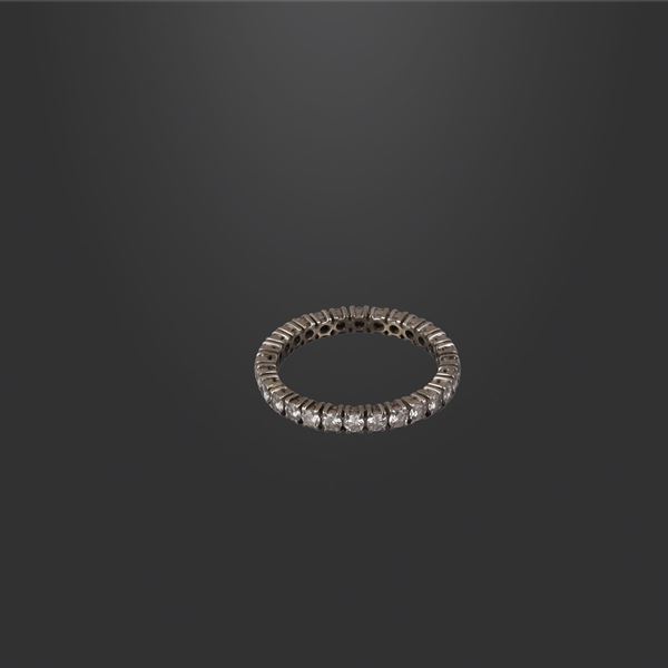 18KT GOLD AND DIAMONDS RING