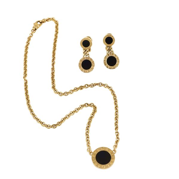 LOT OF 18KT GOLD NECKLACE AND EARRINGS WIGH ONYX, BULGARI "Bvlgari Bvlgari"