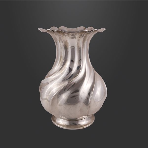 800 SILVER VASE  - Auction IMPORTANT JEWELRY - Casa d'Aste International Art Sale