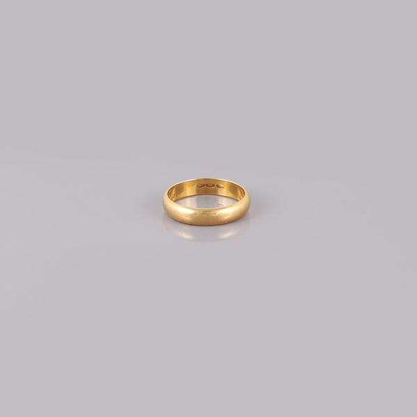 18KT GOLD RING