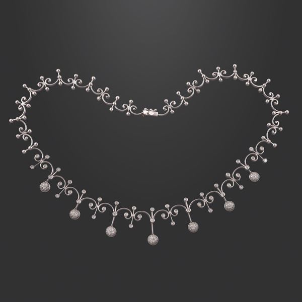 14KT GOLD AND DIAMONDS NECKLACE