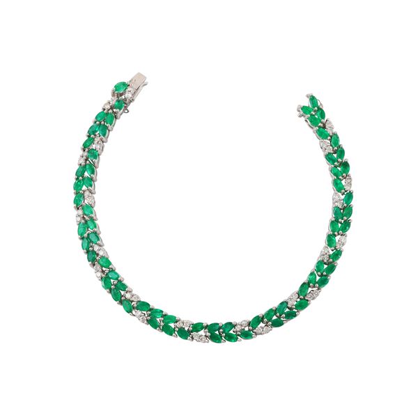 14KT GOLD, EMERALDS AND DIAMONDS BRACELET