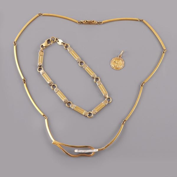 LOT OF 18KT GOLD NECKLACE, BRACELET AND PENDANT