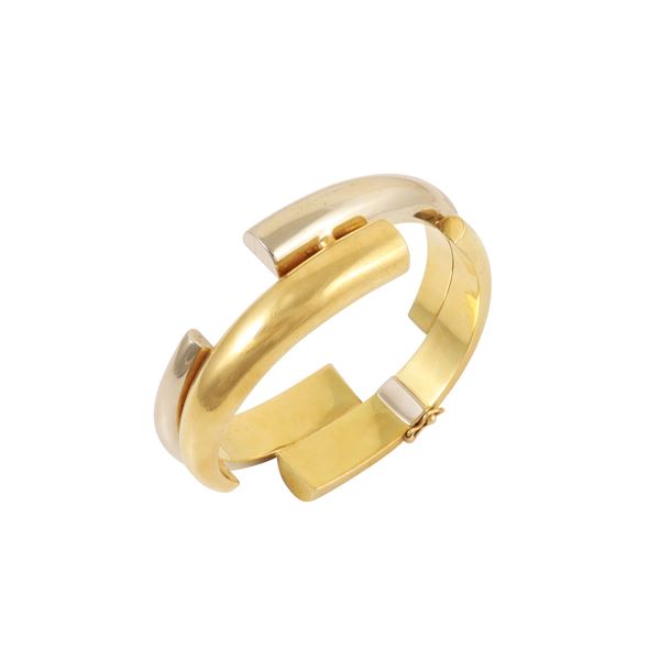 18KT GOLD BANGLE