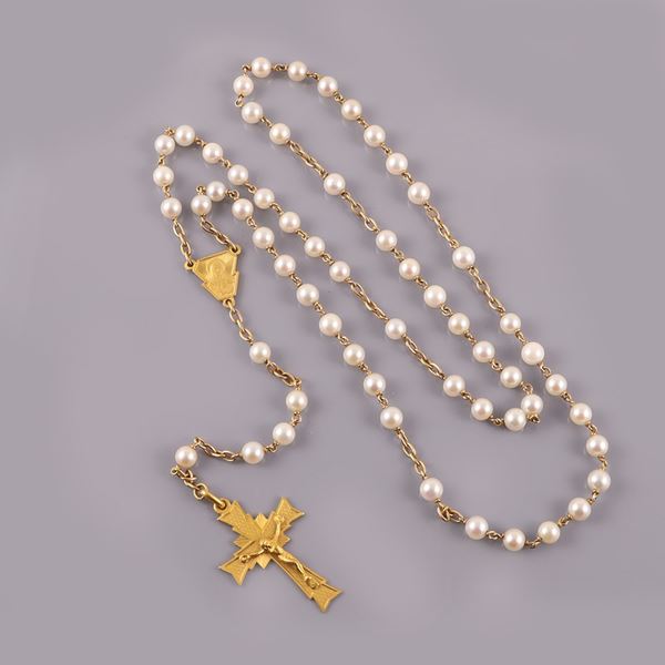 18KT GOLD ROSARY WITH CULTURED PEARLS