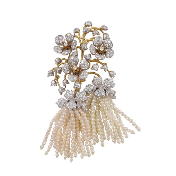 18KT GOLD, DIAMONDS AND CULTURED PEARLS FLORAL BROOCH, CESARE DE VECCHI