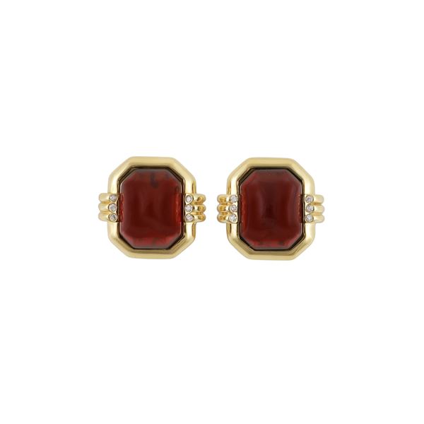 18KT GOLD, GARNET AND DIAMOND EARRINGS