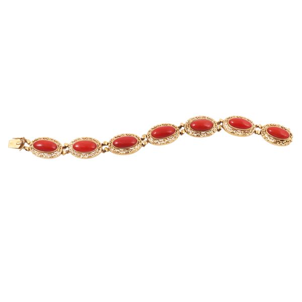 ~ 18KT GOLD AND CORAL BRACELET