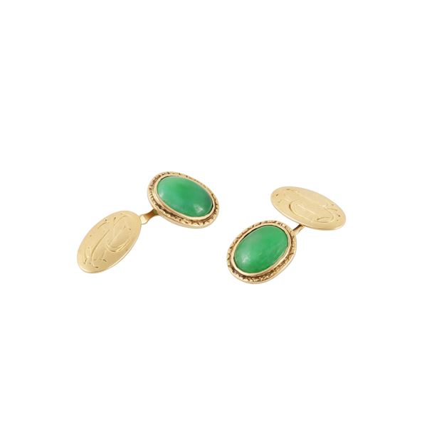 18KT GOLD AND JADEITE CUFFLINKS