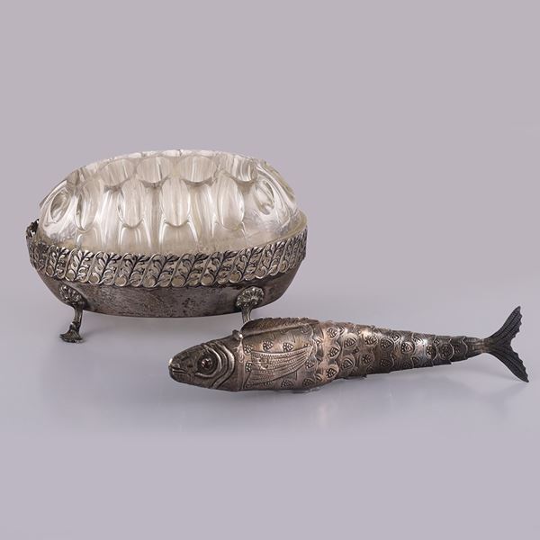 800 SILVER CENTERPIECE AND FISH