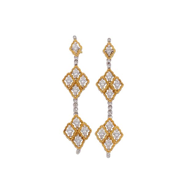 18KT GOLD AND DIAMOND EARRINGS