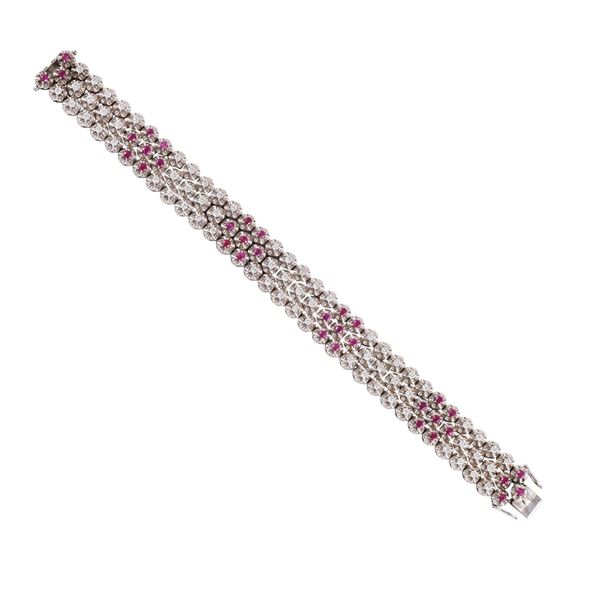 18KT GOLD, DIAMONDS AND RUBIES BRACELET