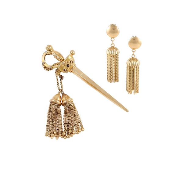 18KT GOLD LOT OF BROOCH AND EARRINGS