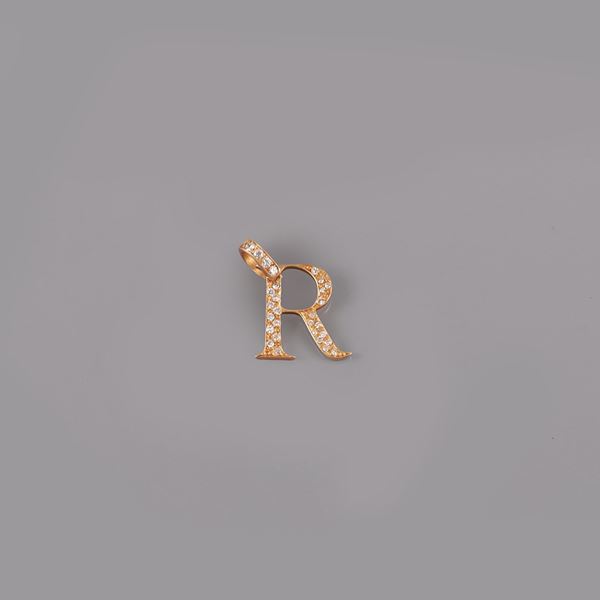 18KT GOLD AND DIAMONDS PENDANT