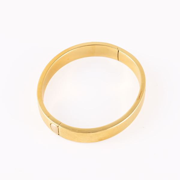 18KT GOLD BANGLE
