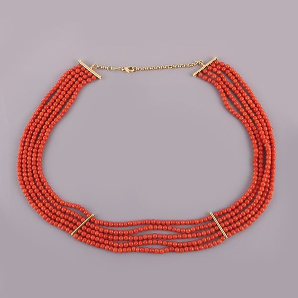~ 18KT GOLD AND CORAL NECKLACE