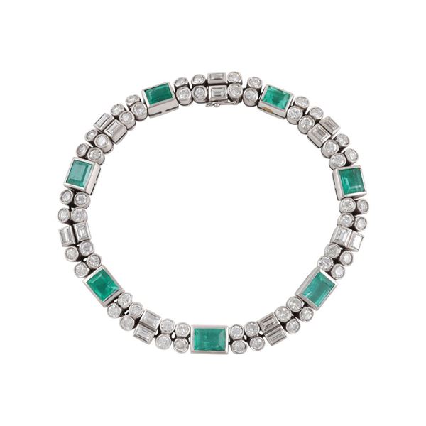 18KT GOLD, DIAMONDS AND EMERALDS BRACELET