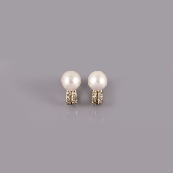 18KT GOLD, CULTURED PEARL AND DIAMOND EARRINGS