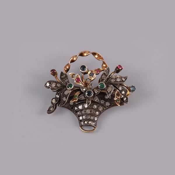 18KT GOLD, ROSE CUT DIAMONDS, EMERALDS, SAPPHIRES AND RUBIES BROOCH
