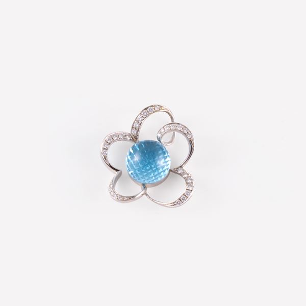 * 18KT GOLD PENDANT WITH DIAMONDS AND BLUE TOPAZ