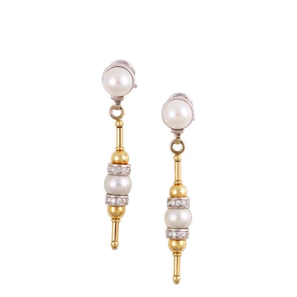 * 18KT GOLD, CULTURED PEARLS AND DIAMONDS EARRINGS