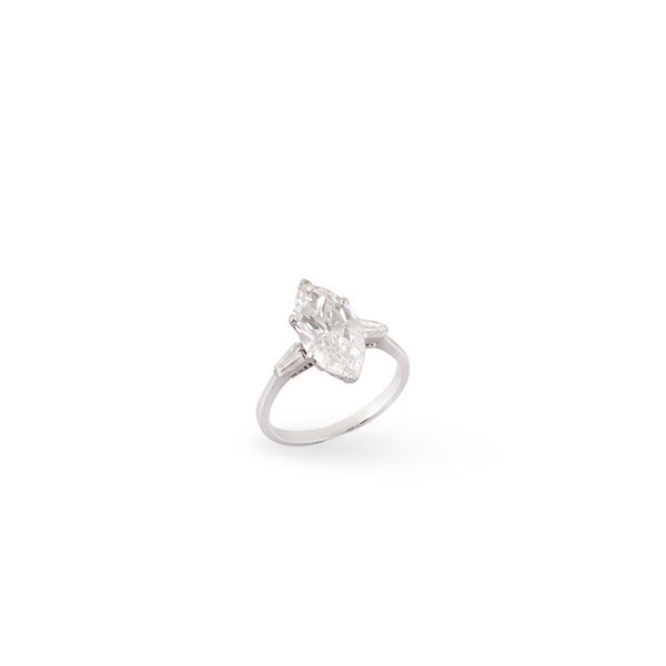 4,08 CT MARQUISE-CUT DIAMOND