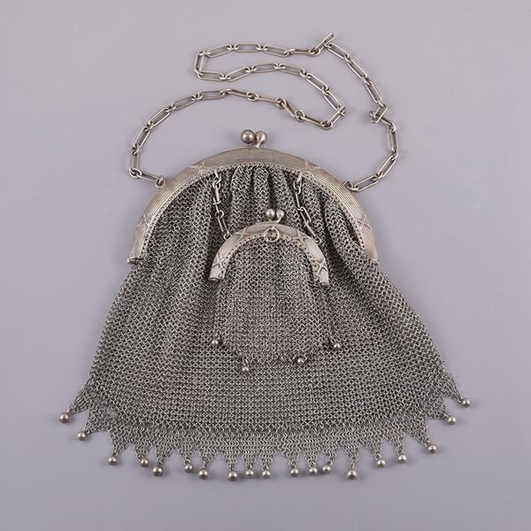 800 SILVER CLUTCH BAG