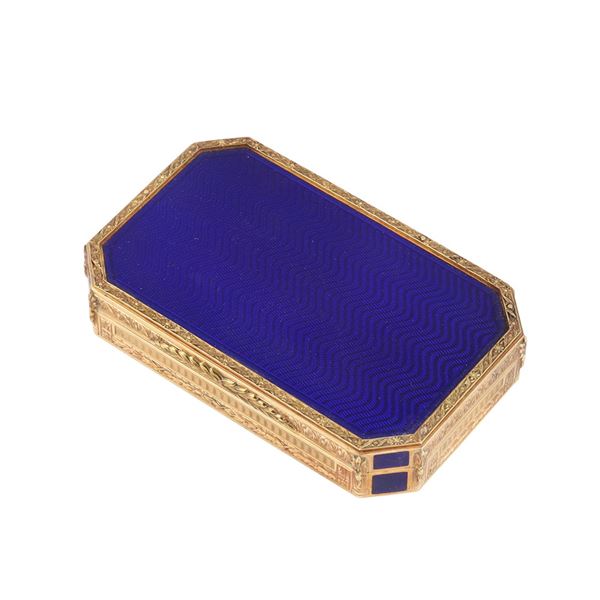 18KT GOLD AND ENAMEL (missing) POWDER COMPACT