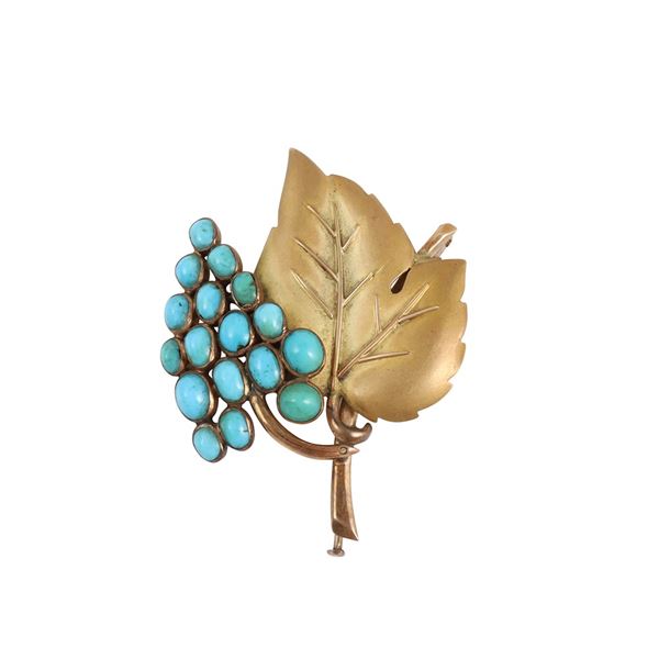 18KT GOLD AND TURQUOISE BROOCH