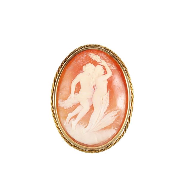 18KT GOLD AND SHELL CAMEO BROOCH
