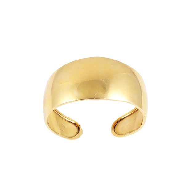 18KT GOLD BANGLE