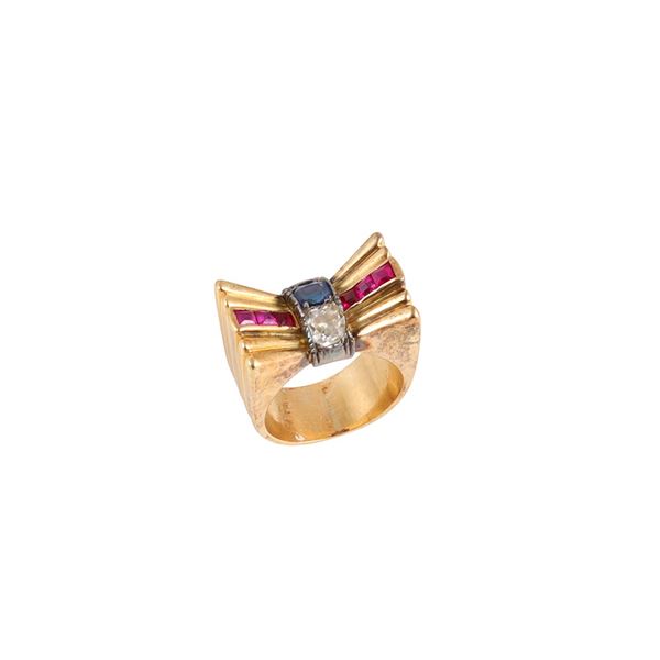 18KT GOLD, SILVER, OLD EUROPEAN CUT DIAMOND, SAPPHIRE AND RUBIES RING
