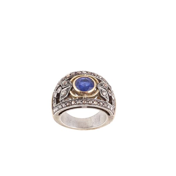 9KT GOLD AND SILVER RING WITH SAPPHIRE AND ROSE CUT DIAMONDS