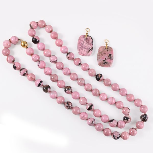 LOT OF NECKLACE AND PAIRS OF PENDANT WITH RHODONITE AND 18KT GOLD