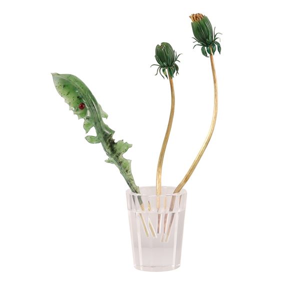 SCULPTURE WITH FLOWERS AND LEAVE IN GOLD, JADEITE, ENAMEL (missing) AND A QUARTZ VASE, BY GENNADY PYLIN "Dantelion"