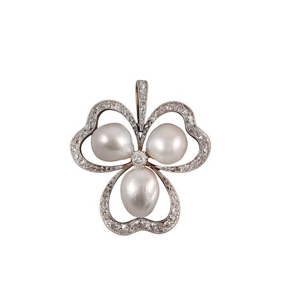 PLATINUM, GOLD, SALTWATER NATURAL PEARLS AND DIAMONDS BROOCH  - Auction IMPORTANT JEWELS AND FINE SILVER - Casa d'Aste International Art Sale