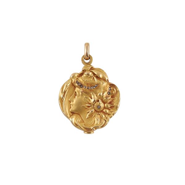 18KT GOLD AND ROSE CUT DIAMONDS PENDANT WITH MIRROR INSIDE