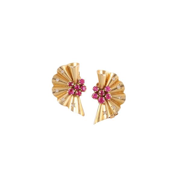 14KT GOLD, RUBIES AND DIAMONDS CLIP EARRINGS