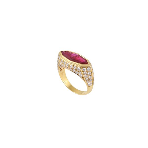 18KT GOLD, RUBY AND DIAMONDS RING, BY BULGARI