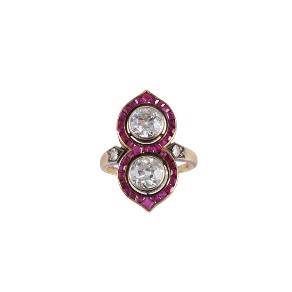 18KT GOLD AND PLATINUM RING WITH OLD EUROPEAN CUT DIAMONDS AND RUBIES 