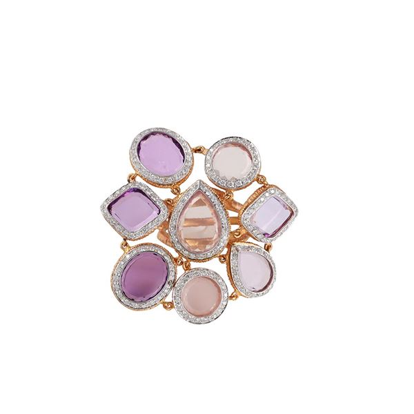 18KT GOLD, AMETHYSTS AND DIAMONDS RING