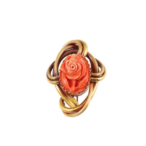18KT GOLD AND CORAL BROOCH