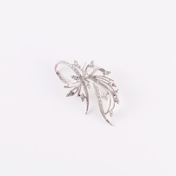 18KT GOLD AND DIAMONDS BROOCH