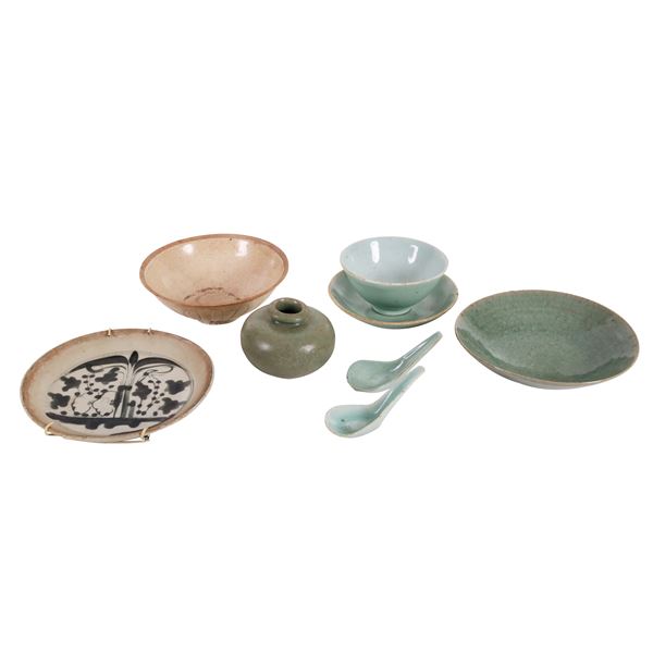 LOT - 清 3个盘子2个碗2个勺子1个花瓶
