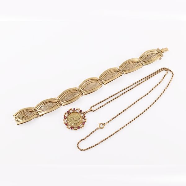 18KT GOLD LOT OF NECKLACE, PENDANT AND BRACELET