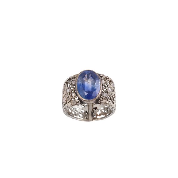 18KT GOLD WITH SAPPHIRE AND ROSE CUT DIAMONDS (some missing)  - Auction IMPORTANT JEWELRY - Casa d'Aste International Art Sale